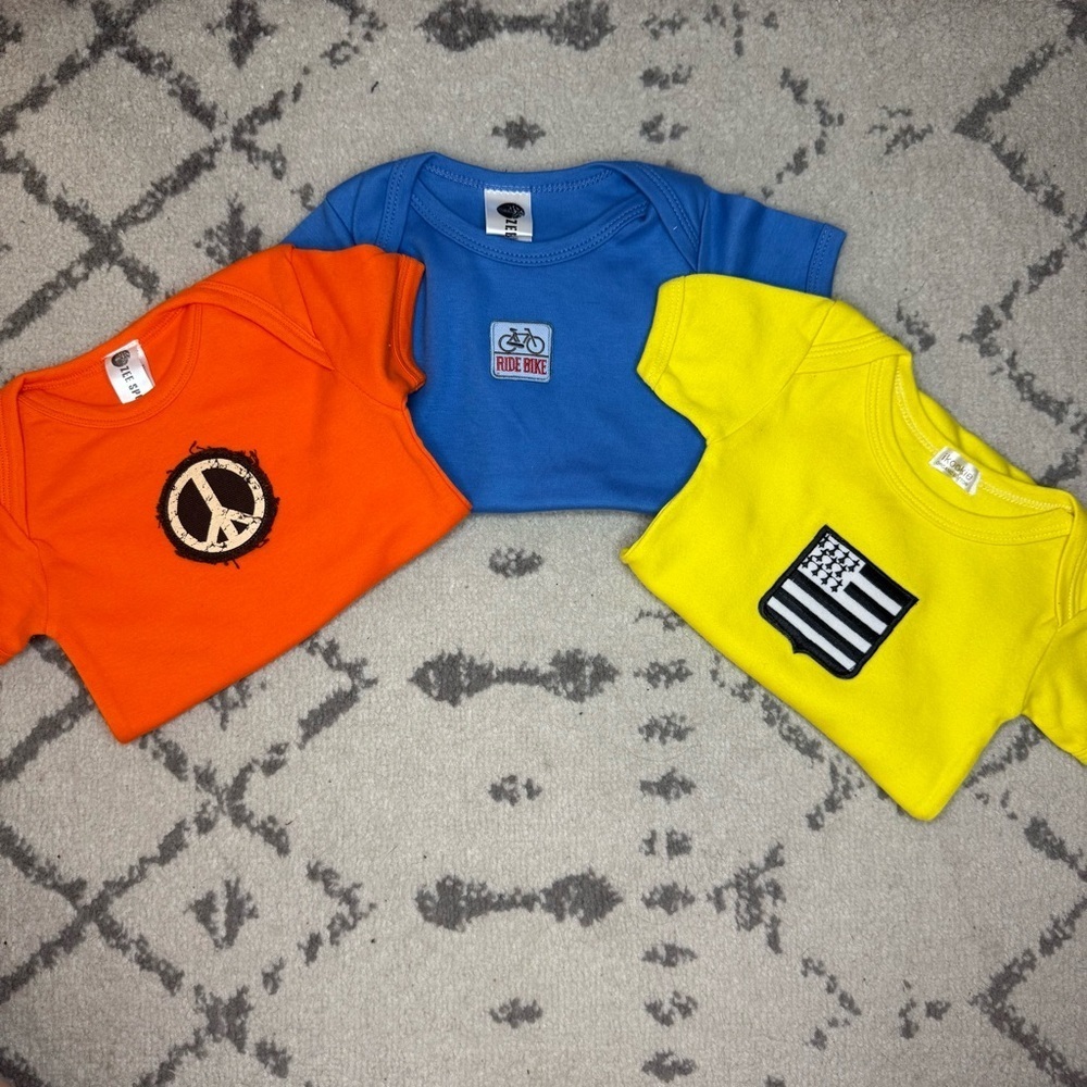 100% Organic Cotton Lot of 3 Colorful Embroidered Patch Neon Bodysuits Bundle